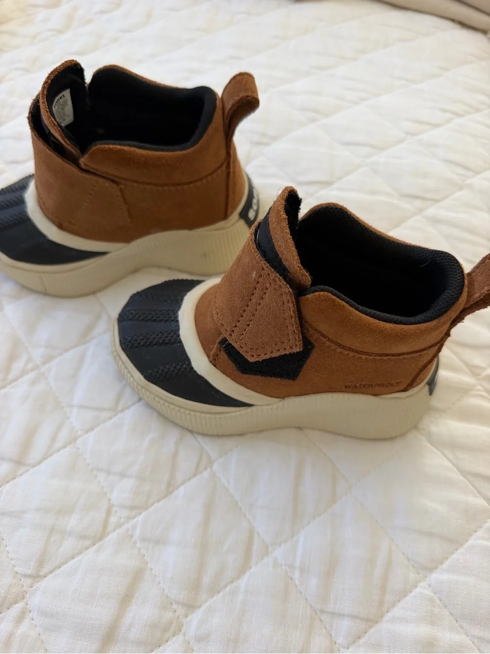 Sorel Kids Two-Tone Brown and Black Slip-On Boots